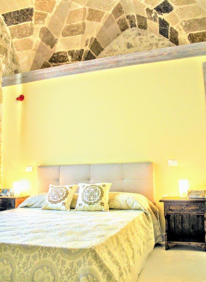 Dimora Vico Dei Nohi Bed and Breakfast Lecce Exteriör bild