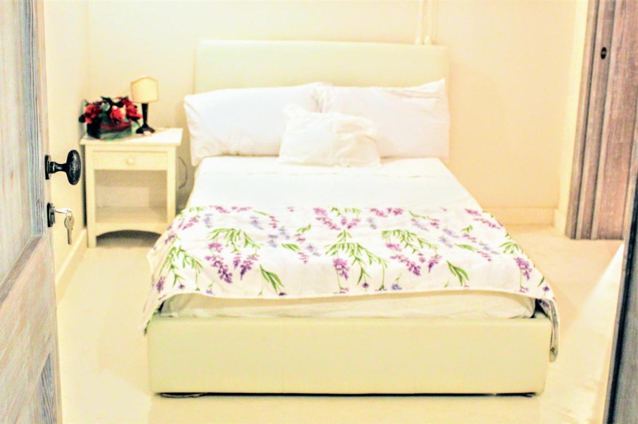 Dimora Vico Dei Nohi Bed and Breakfast Lecce Exteriör bild