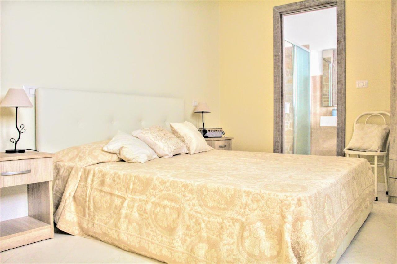 Dimora Vico Dei Nohi Bed and Breakfast Lecce Exteriör bild